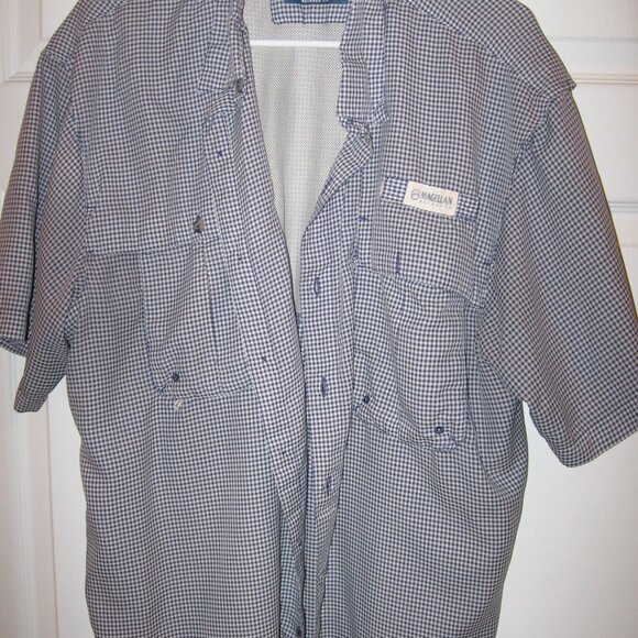 Magellan Fish Gear Fishing Shirt Men's Large Relaxed Fit Blue & White Checked - Picture 1 of 3
